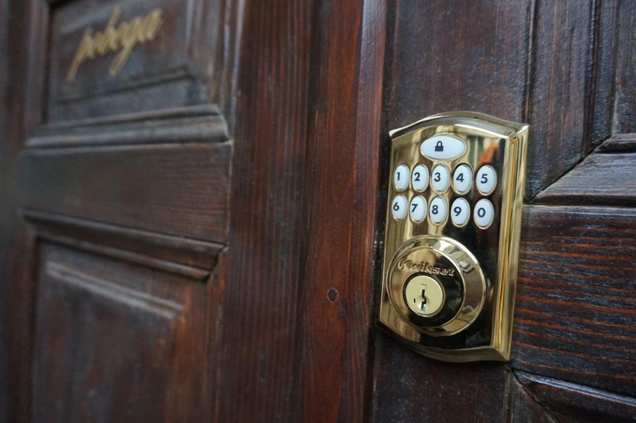 #Pobega heritage - self check-in Timisoara Esterno foto
